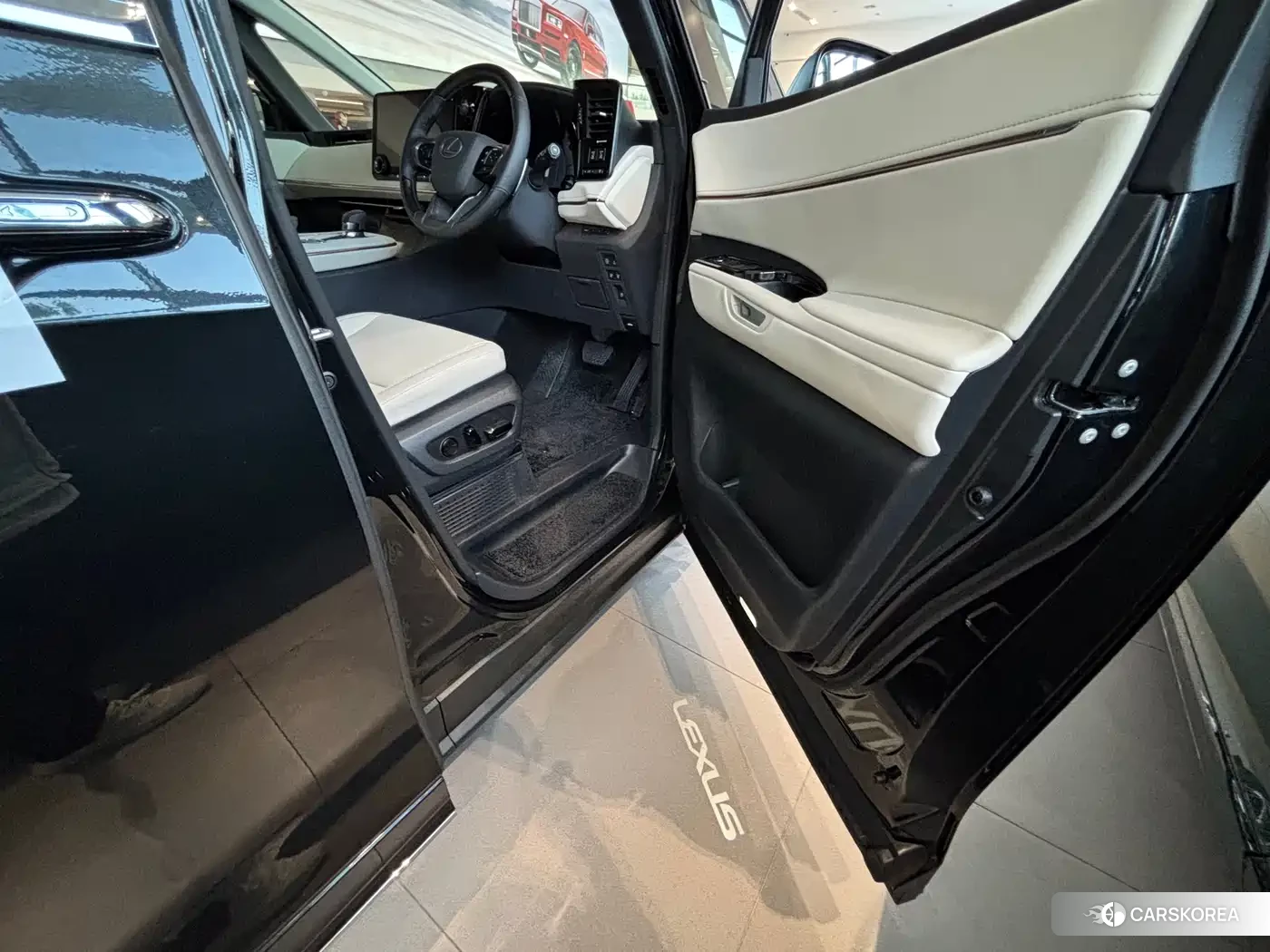 Lexus LM id 4680482 из Китая 11