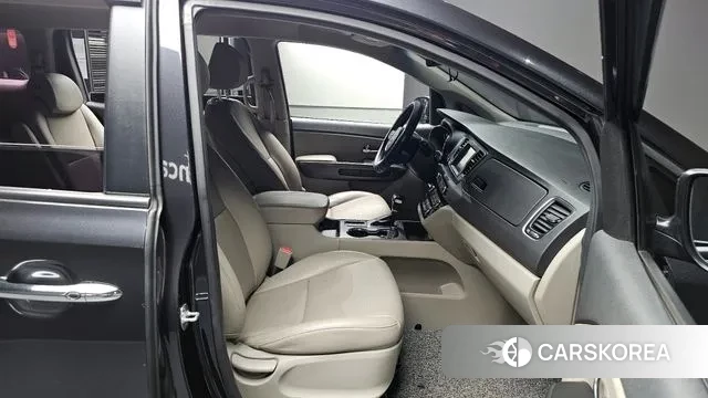 Kia The New Carnival id 3045589 из Кореи 20