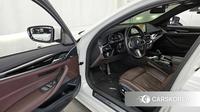 BMW 5 Series (G30) id 3842079 из Кореи 20