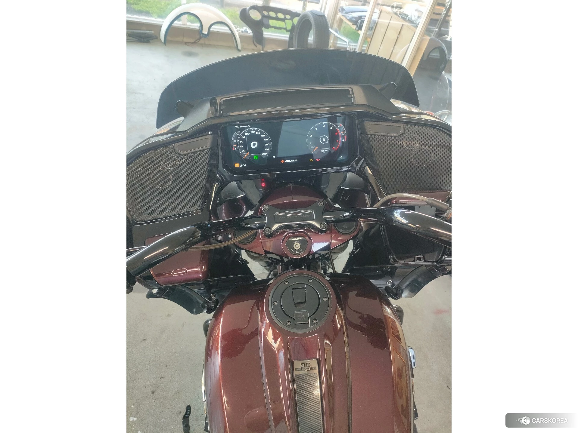 Проданный Harley-Davidson Road Glide FLTRXSE1800 CVO id 4320199 из Японии, фото 12