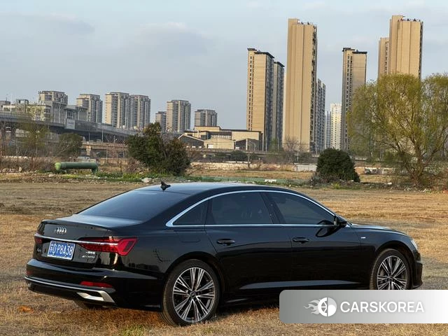 Audi A6L id 4241680 из Китая 20