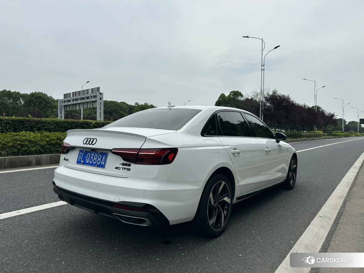 Audi A4L id 4514988 из Китая 11