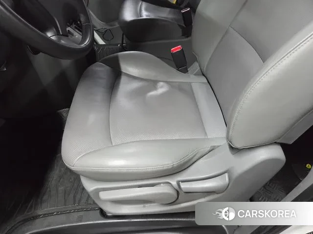 Hyundai The New Grand Starex id 3399210 из Кореи 20