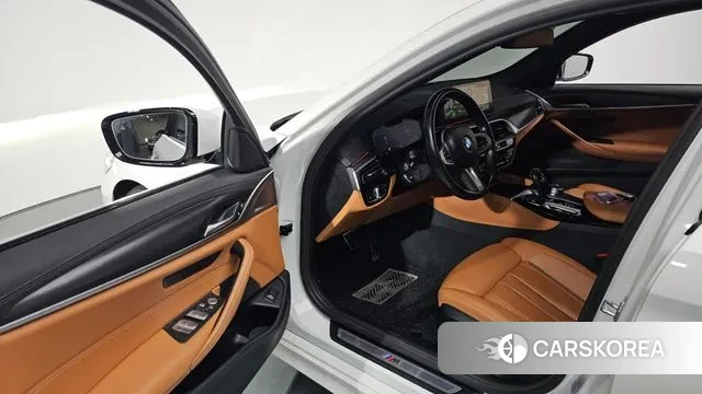 BMW 5 Series (G30) id 3411026 из Кореи 20