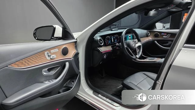 Mercedes-Benz E-Class W213 id 4316090 из Кореи 34