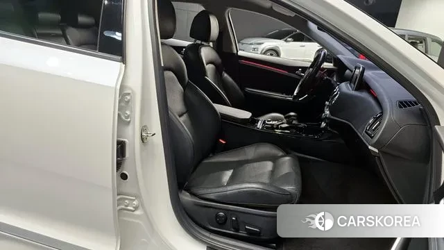 Kia Stinger id 3029354 из Кореи 20