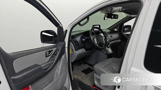 Hyundai The New Grand Starex id 4294353 из Кореи 30