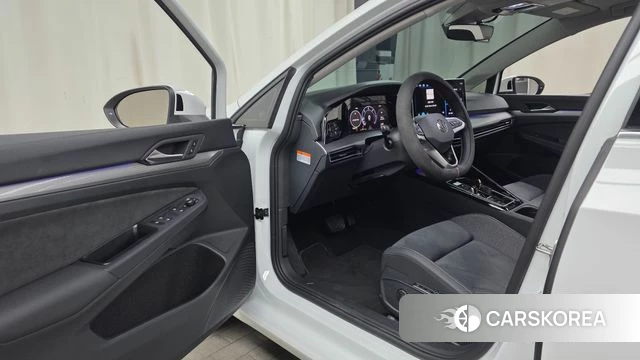 Volkswagen Golf 8th Generation id 3850173 из Кореи 20