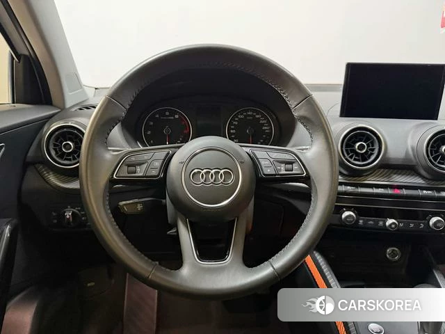 Audi Q2L id 4263434 из Китая 15