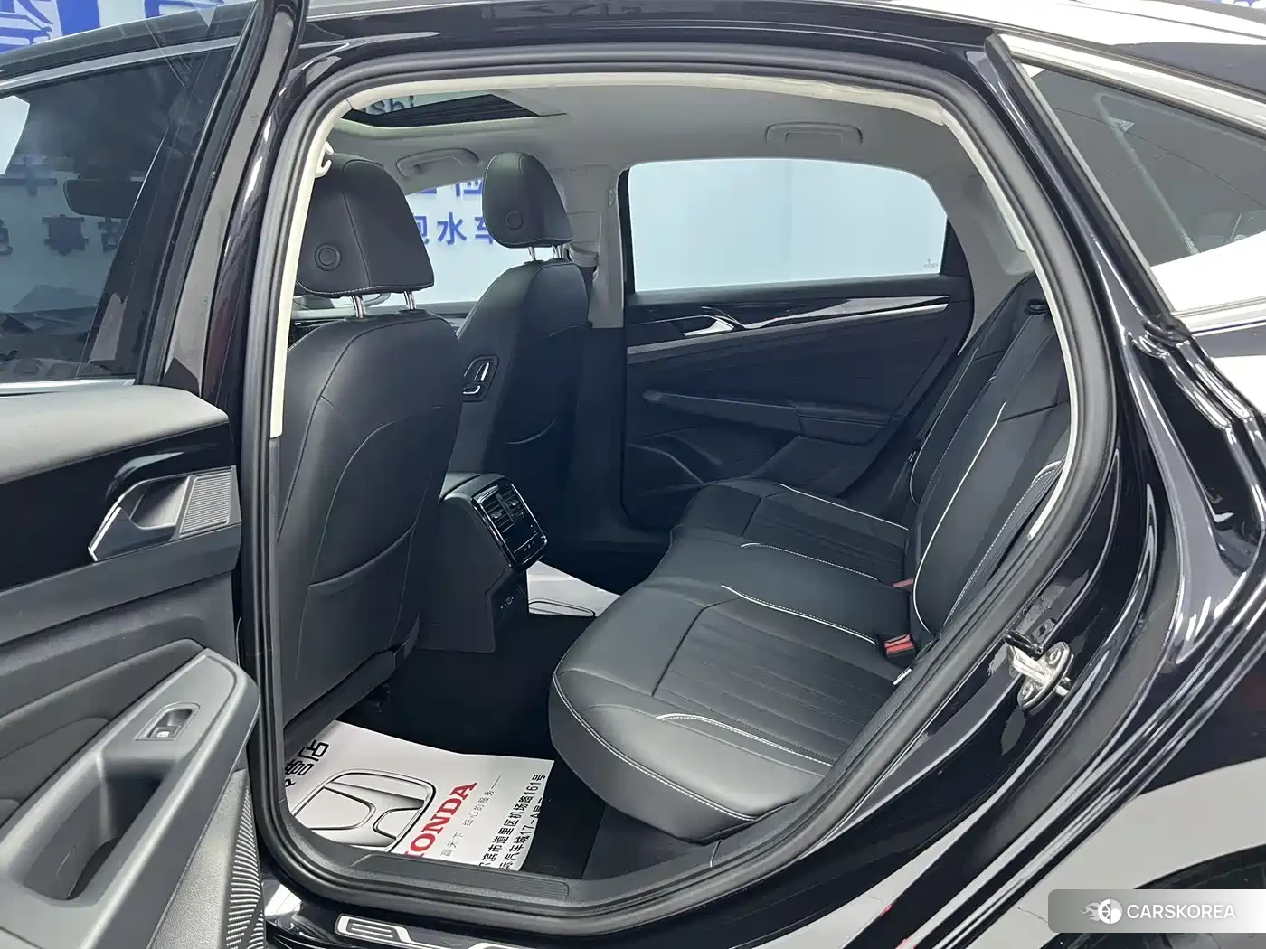 Volkswagen Passat id 4606969 из Китая 21