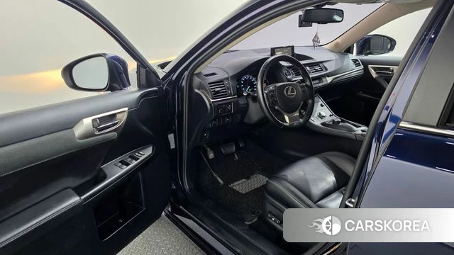 Lexus CT200h id 4785959 из Кореи 31
