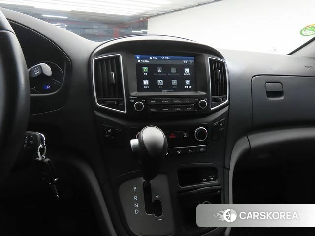 Hyundai The New Grand Starex id 3924374 из Кореи 20