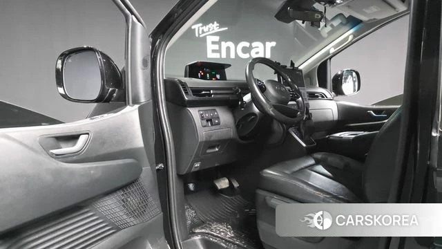Hyundai Staria id 4445413 из Кореи 30