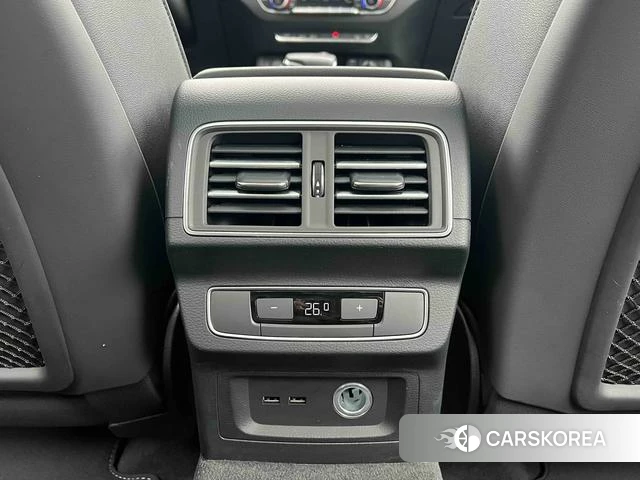 Audi Q5L id 4257578 из Китая 26