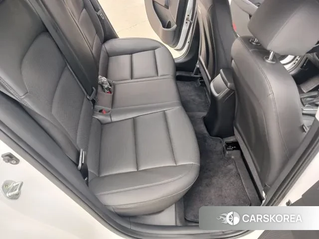 Hyundai Avante AD id 3682638 из Кореи 17