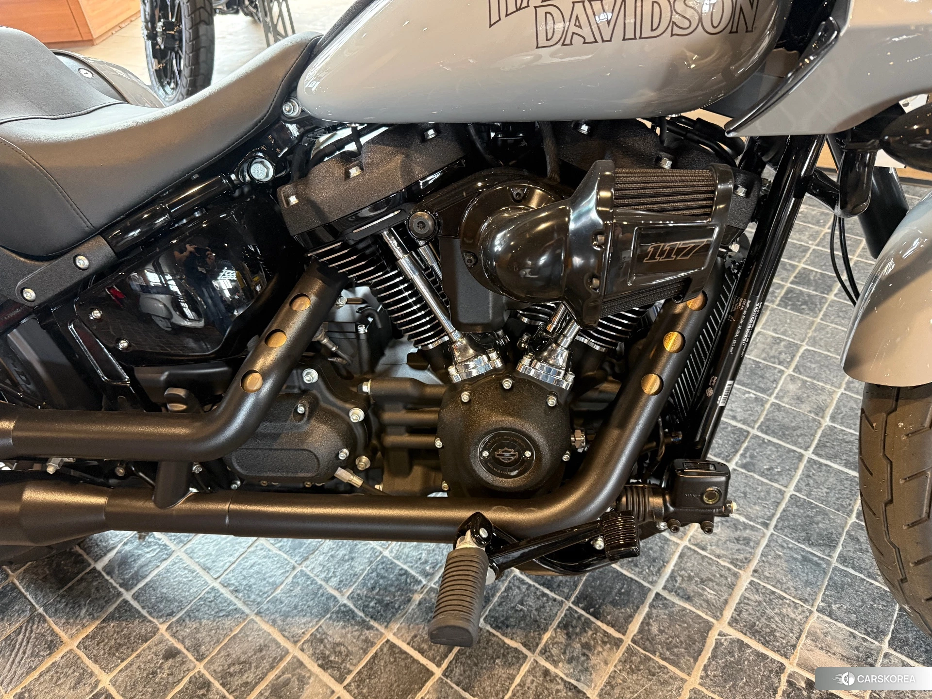 Harley-Davidson Softail Low Rider ST FXLRST1920 id 3950561 из Японии 11