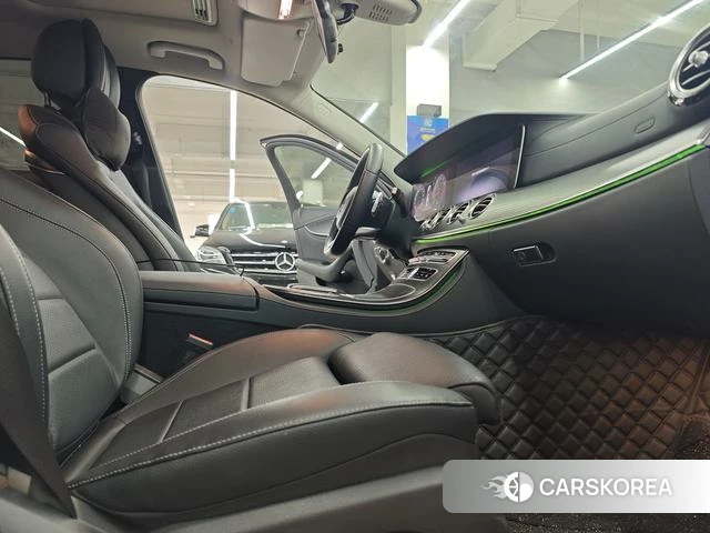 Mercedes-Benz E-class id 4238644 из Китая 14