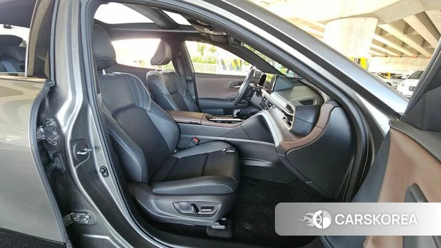 Toyota Crown Crossover id 3864530 из Кореи 20