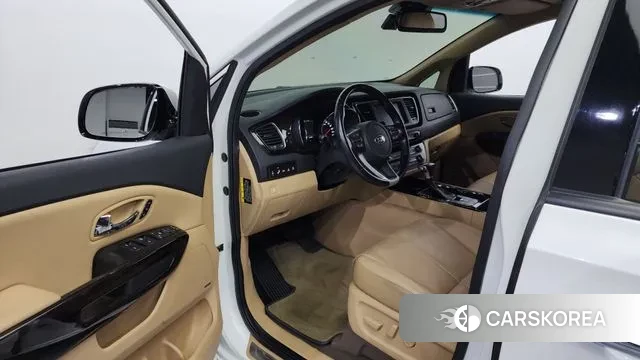 Kia The New Carnival id 3682099 из Кореи 20