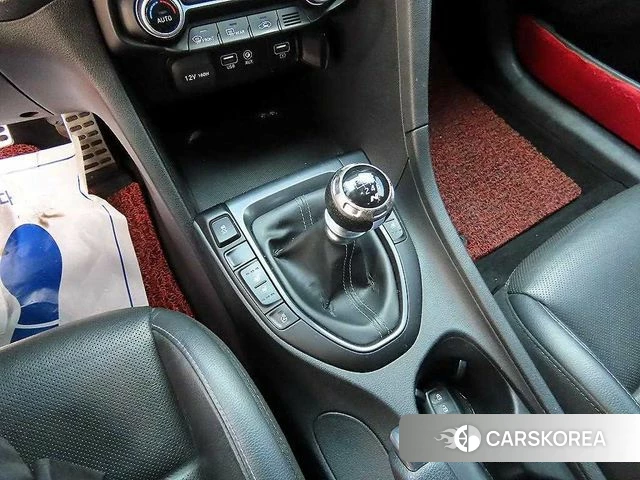 Hyundai Veloster (JS) id 4776348 из Кореи 19