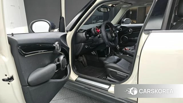 Mini Cooper id 4282699 из Кореи 30