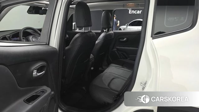 Jeep Renegade id 4730783 из Кореи 35