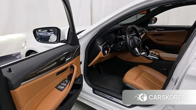 BMW 5 Series (G30) id 3012000 из Кореи 20