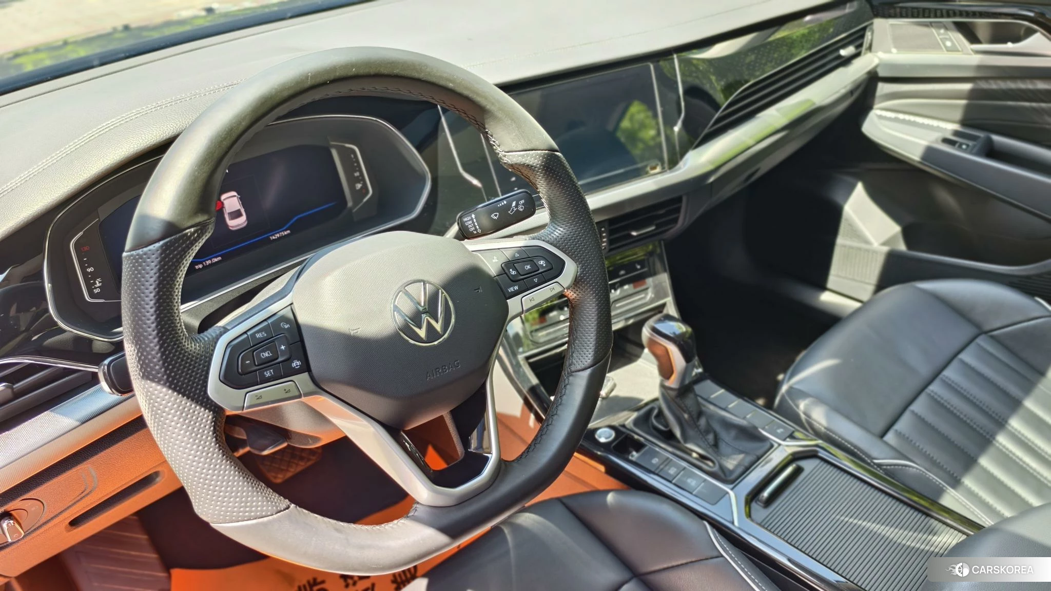 Volkswagen Passat id 4454479 из Китая 18