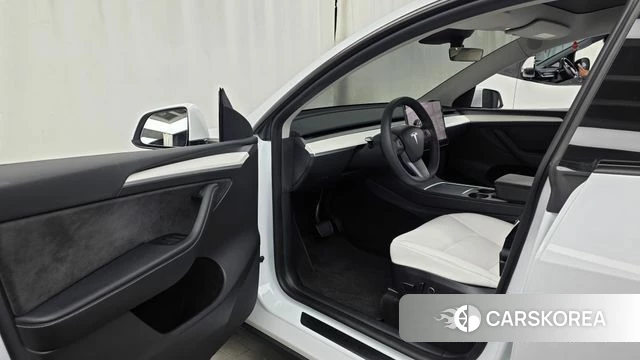 Tesla Model Y id 4315625 из Кореи 36