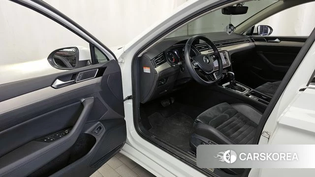 Volkswagen Passat GT (B8) id 3942841 из Кореи 20