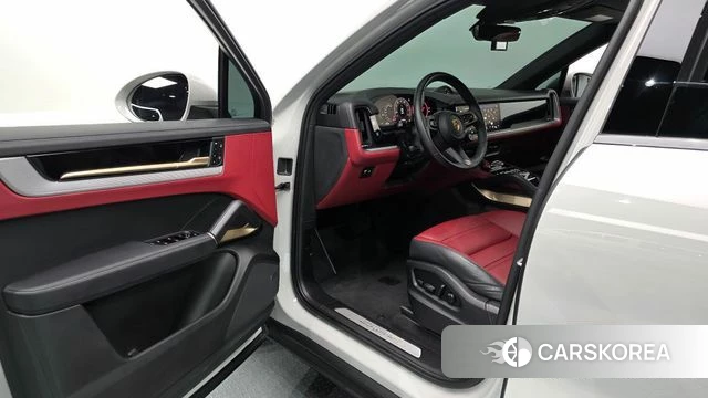 Porsche Cayenne (PO536) id 4635613 из Кореи 34