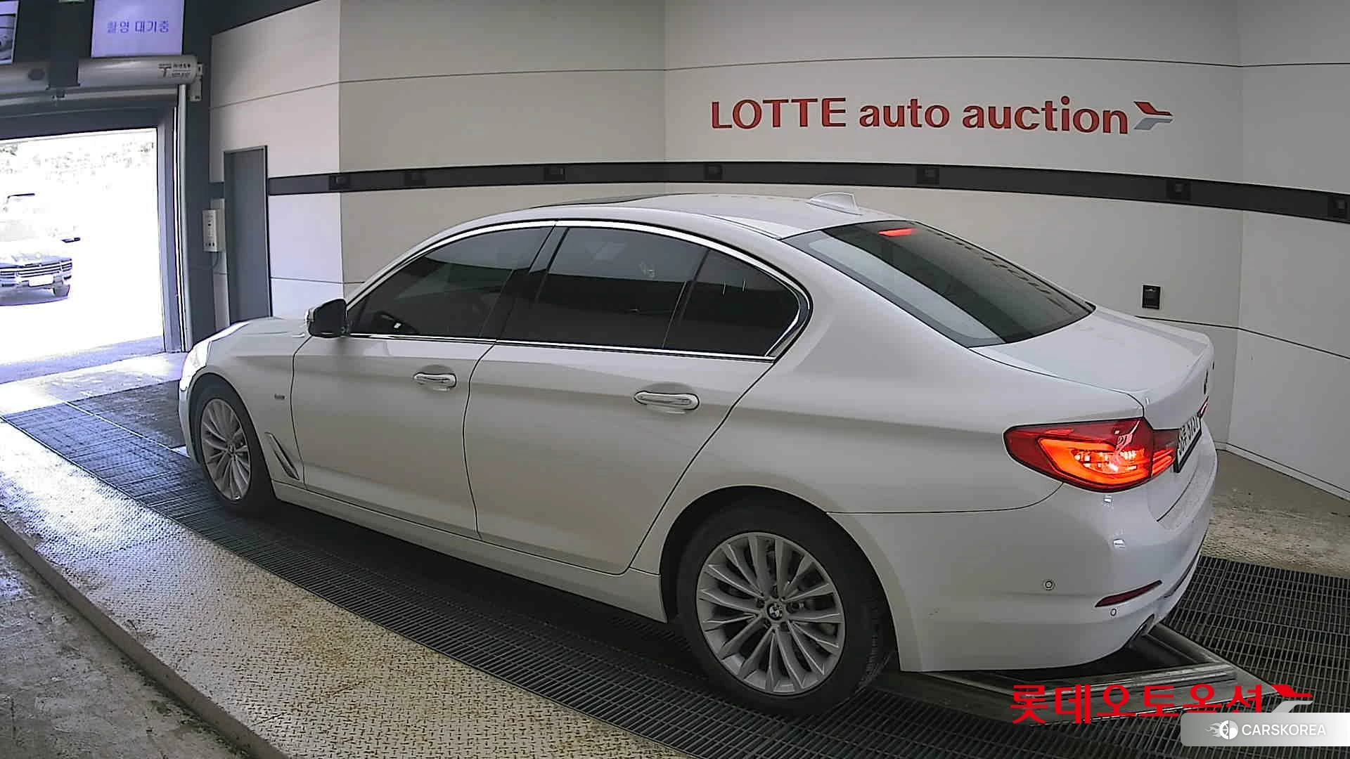 BMW  520d id 4296716 из Кореи 38