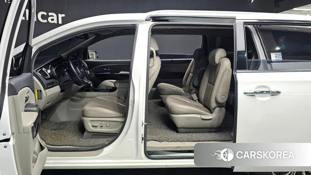 Kia The New Carnival id 3937142 из Кореи 20