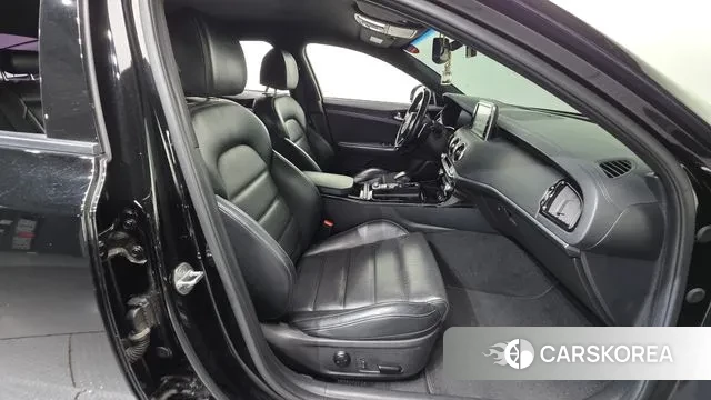 Kia Stinger id 3494677 из Кореи 20