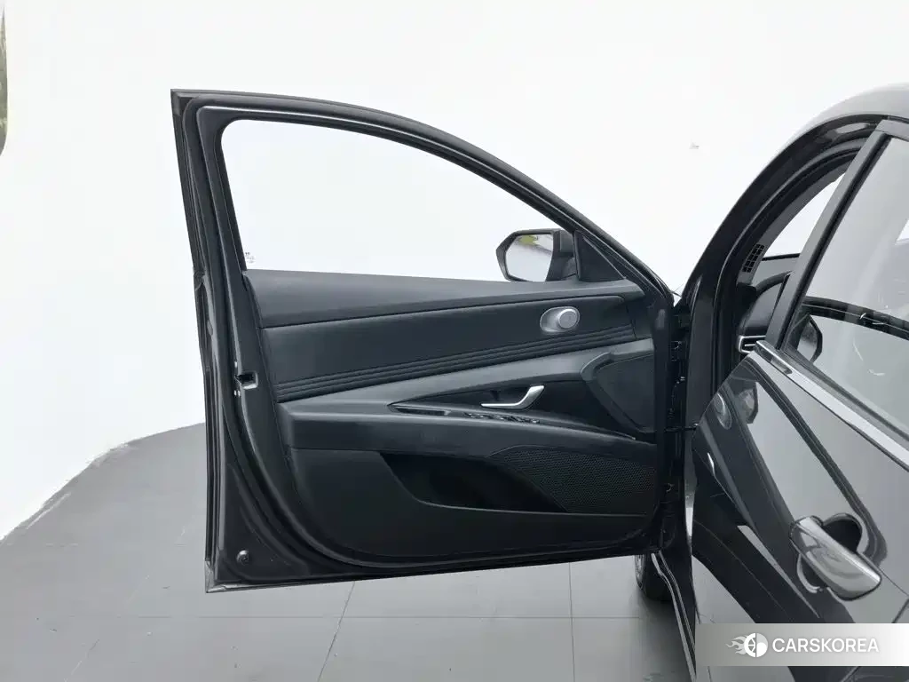 Hyundai Elantra id 4653917 из Китая 24