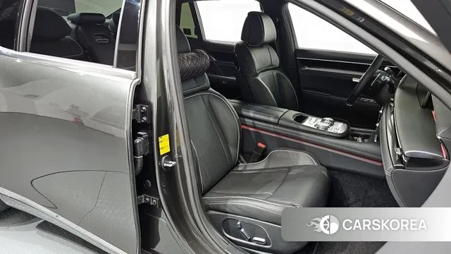 Genesis G90 (RS4) id 3201506 из Кореи 20