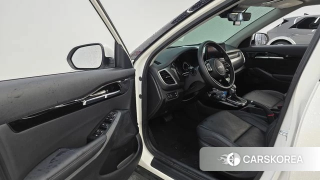 Kia Seltos id 4349953 из Кореи 30
