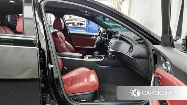 Kia Stinger id 4339091 из Кореи 34