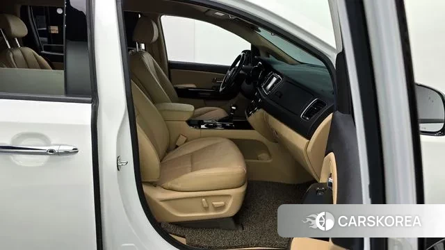 Kia The New Carnival id 3055681 из Кореи 20