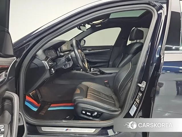 BMW 5 Series (G30) id 3707444 из Кореи 20