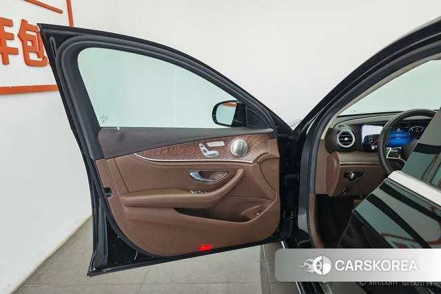 Mercedes-Benz E-class id 4333323 из Китая 24