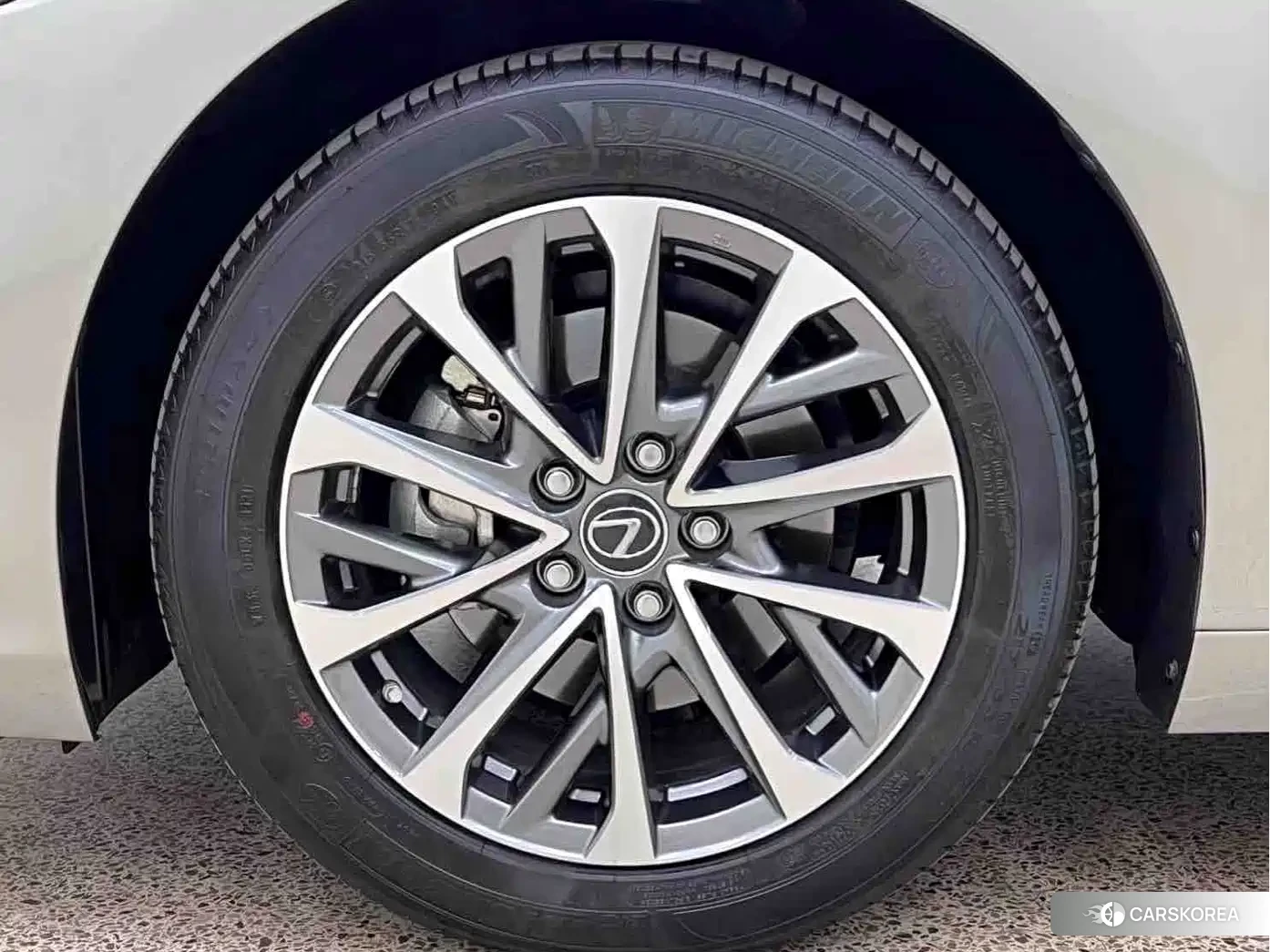 Lexus ES id 4539025 из Китая 28