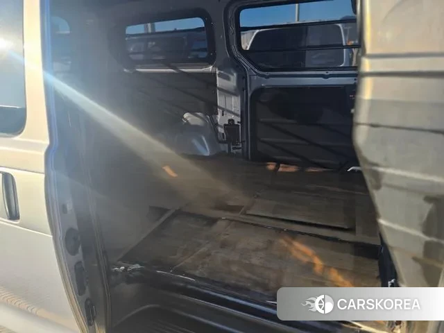 Hyundai The New Grand Starex id 3312675 из Кореи 19