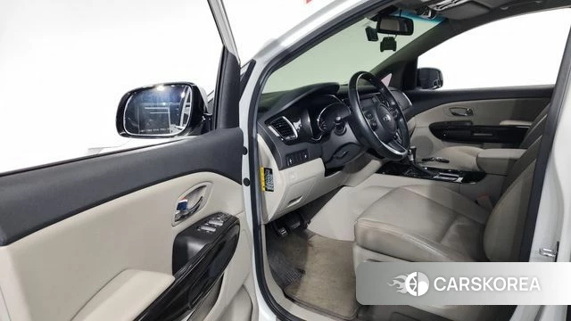 Kia The New Carnival id 4525670 из Кореи 34