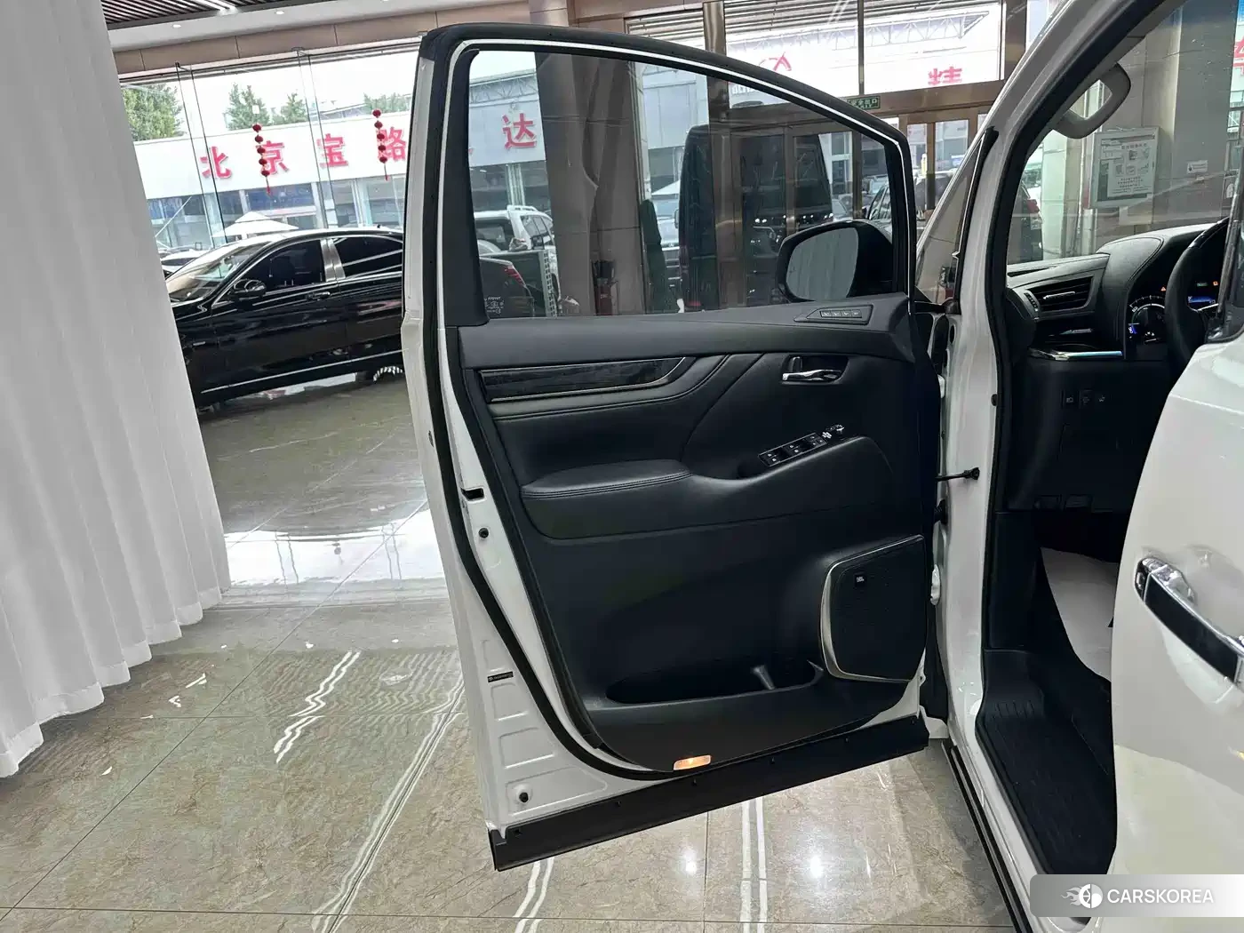Toyota Vellfire id 4628233 из Китая 19
