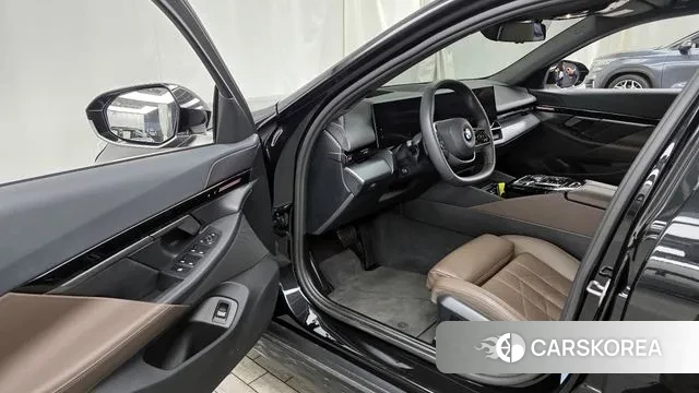 BMW 5 Series (G60) id 3560489 из Кореи 20