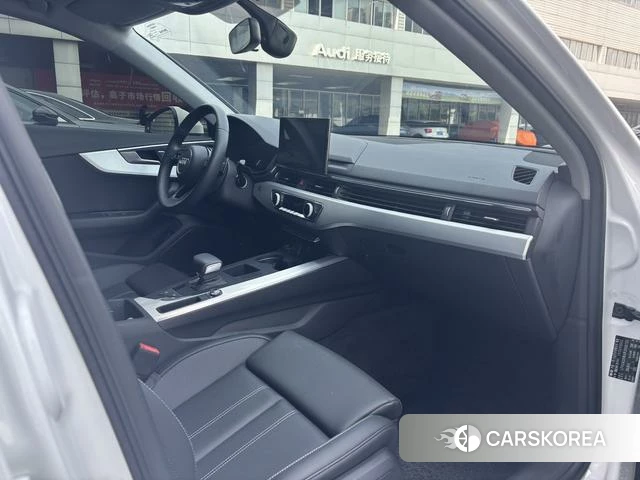 Audi A4L id 3902014 из Китая 23