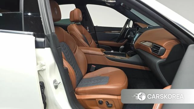 Maserati Levante id 4677857 из Кореи 35