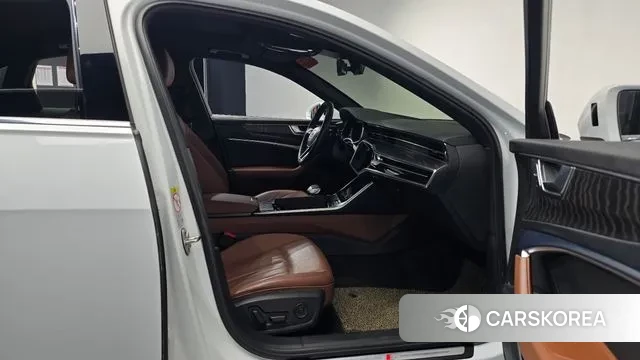 Audi A6 (C8) id 3788322 из Кореи 20