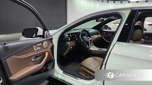 Mercedes-Benz E-Class W213 id 4593188 из Кореи 20